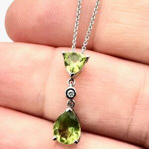 Womens Necklace 14K Yellow Gold Green Peridot Diamond Pendant